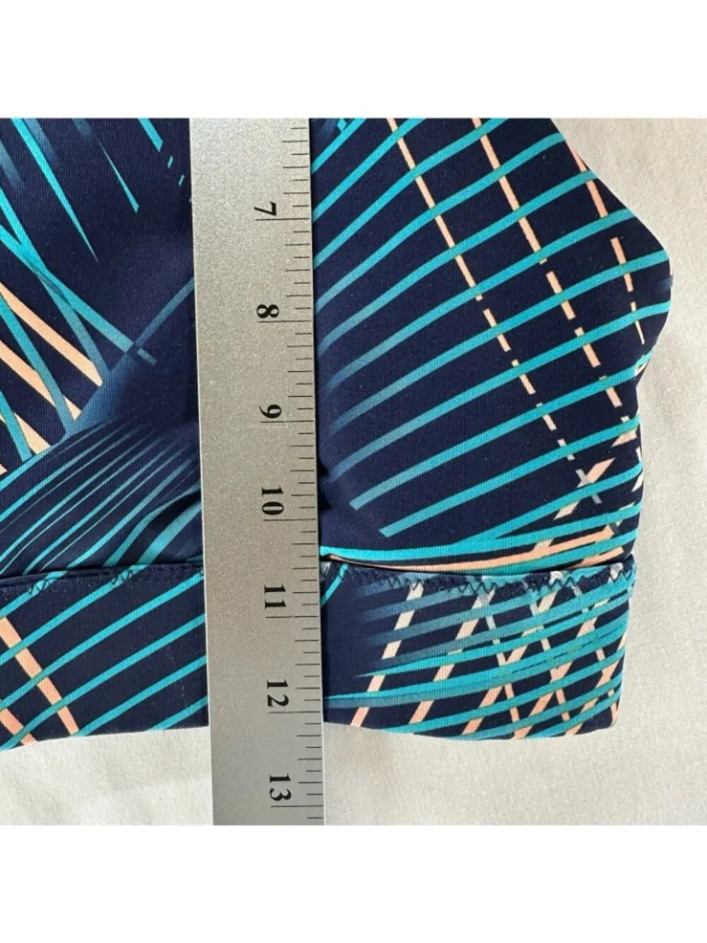 HYLETE Essence Sports Bra Sz M Strappy Crossback Pullover Geometric Blue Orange - Picture 4 of 6